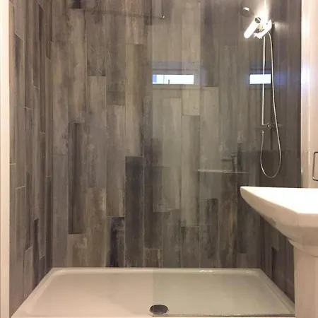 Atlantic Way - Sleeps 4 - 500m To Kilcar Village - Parking & Wifi - New Build * Cashelcarn